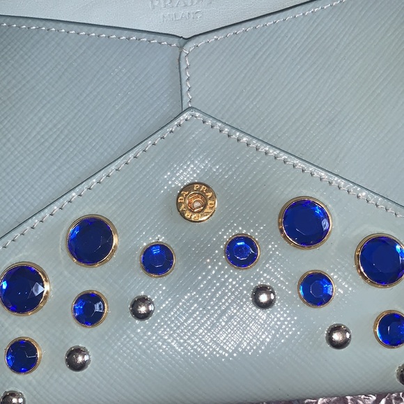 Prada Milano envelope vernis leather studded with rhinestones. - Picture 8 of 10